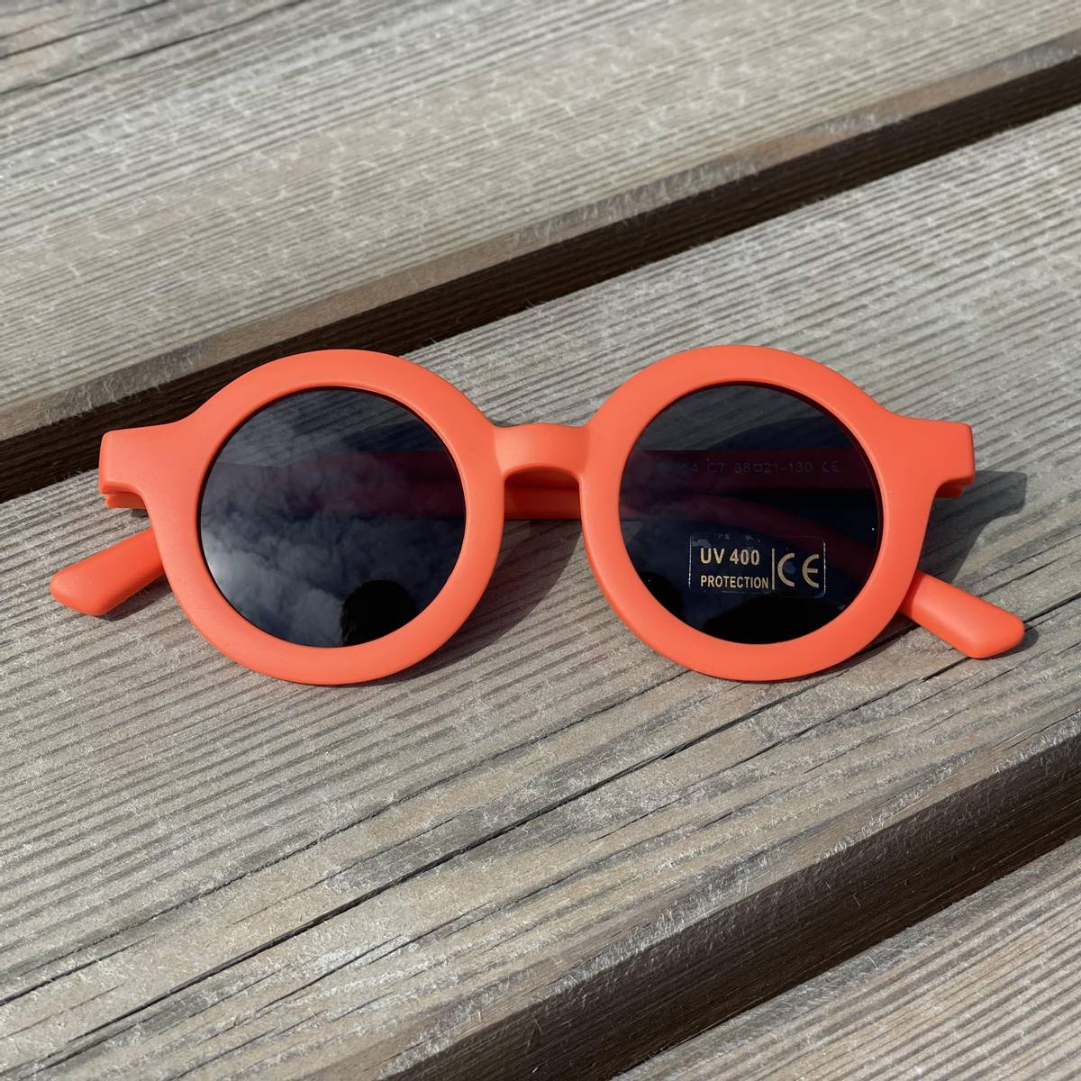 Troller | Suneyes Solbrille til barn i silikon | 0-4 år | Korallrød